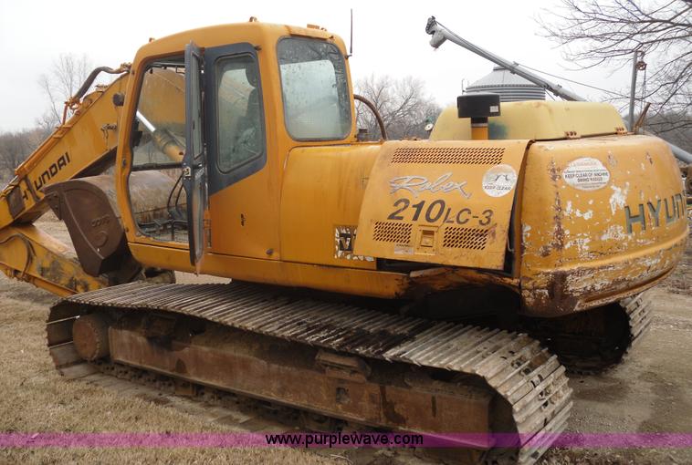 image for item 3178 1997 Hyundai Robex 210LC-3 excavator