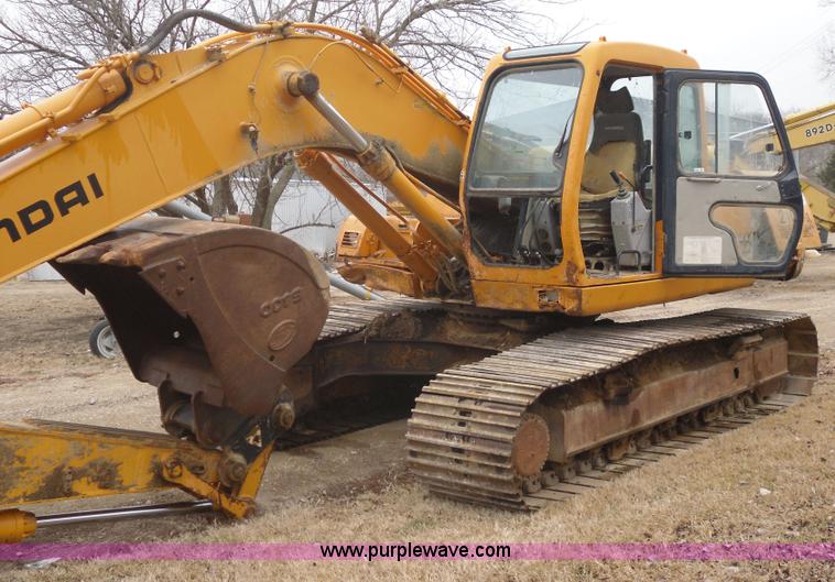 image for item 3178 1997 Hyundai Robex 210LC-3 excavator
