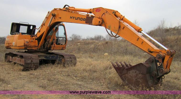 image for item 3178 1997 Hyundai Robex 210LC-3 excavator
