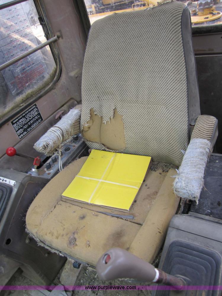 image for item 3179 1991 John Deere 892D-LC excavator