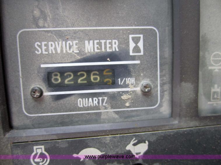 image for item 3179 1991 John Deere 892D-LC excavator