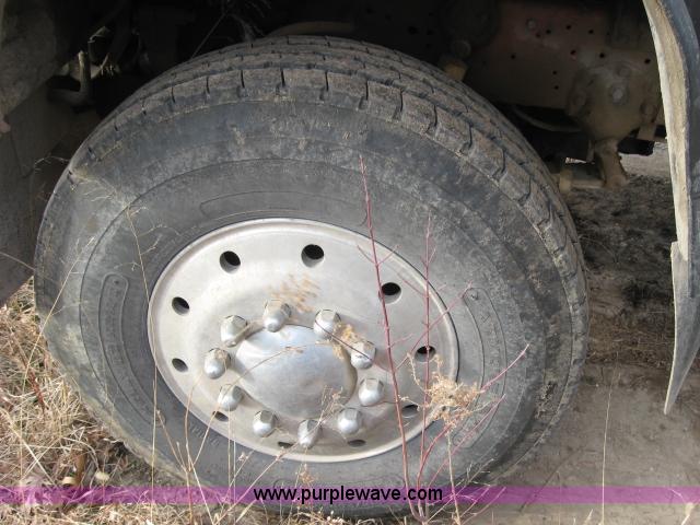 image for item 3773 1980 Ford L9000 dump truck