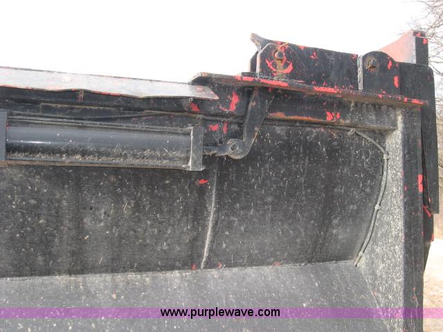 image for item 3773 1980 Ford L9000 dump truck