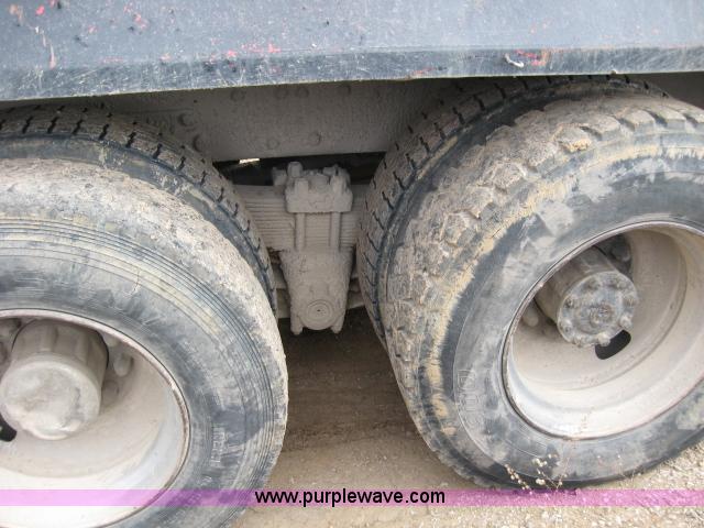 image for item 3773 1980 Ford L9000 dump truck