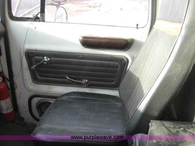 image for item 3773 1980 Ford L9000 dump truck