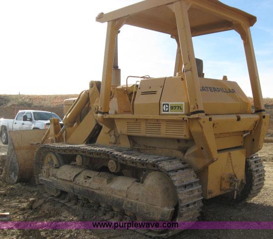 image for item 3774 1972 Caterpillar 977L dozer