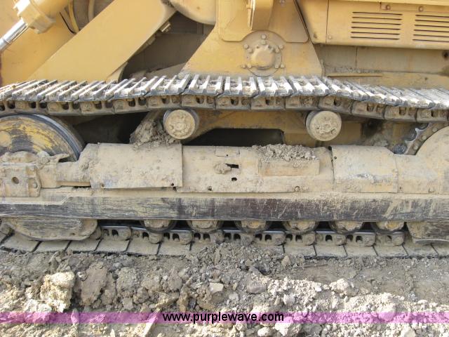 image for item 3774 1972 Caterpillar 977L dozer