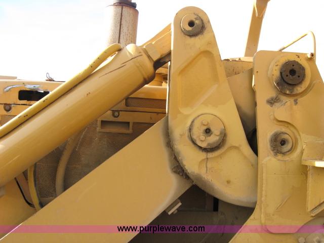 image for item 3774 1972 Caterpillar 977L dozer