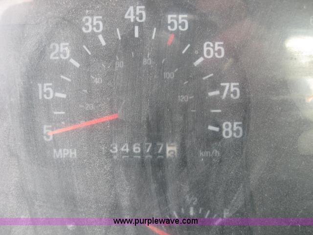 image for item 3775 1999 Sterling L8513 cement mixer truck