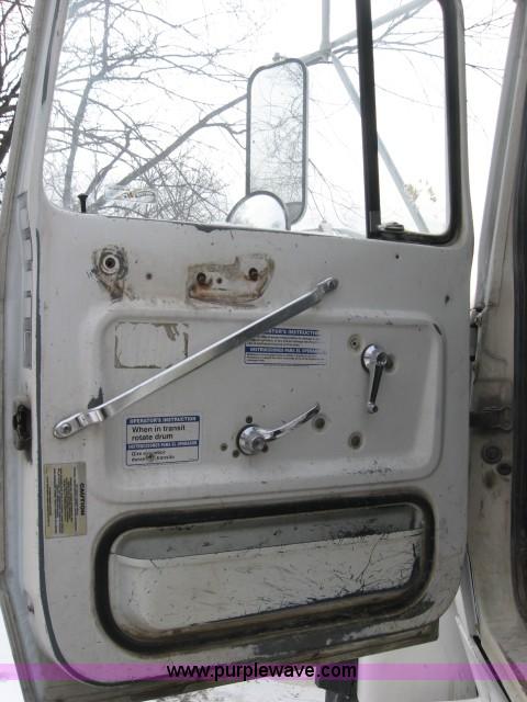 image for item 3777 1994 Ford LT9000 cement mixer truck