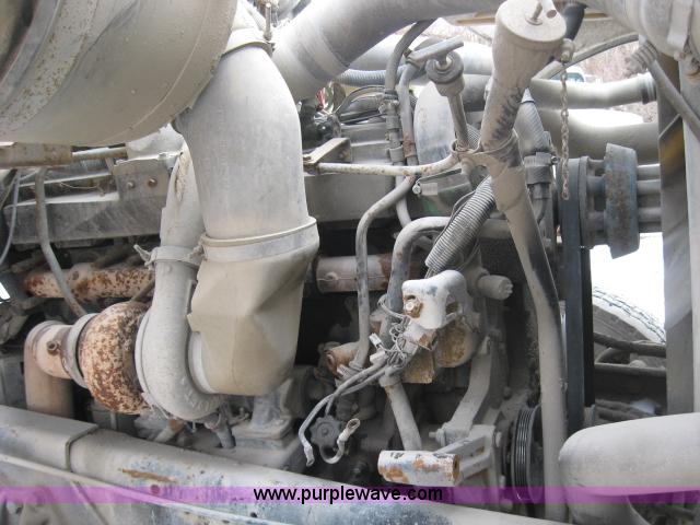 image for item 3777 1994 Ford LT9000 cement mixer truck