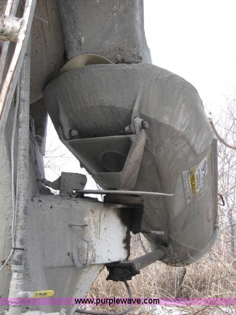 image for item 3777 1994 Ford LT9000 cement mixer truck