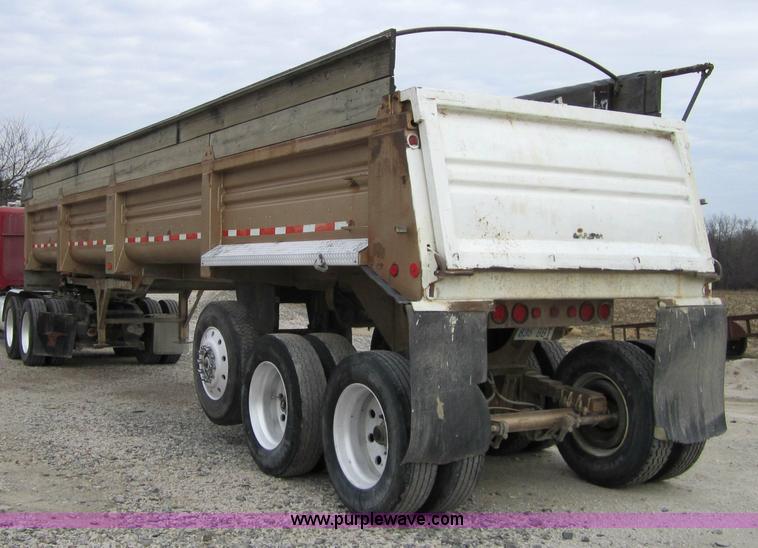 image for item 4335 1998 Clement 39' end dump trailer