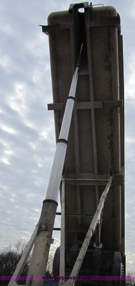 image for item 4335 1998 Clement 39' end dump trailer