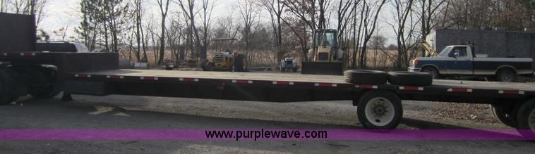 image for item 4336 1985 Trail King 2148-0000 53' spread axle, drop-deck trailer