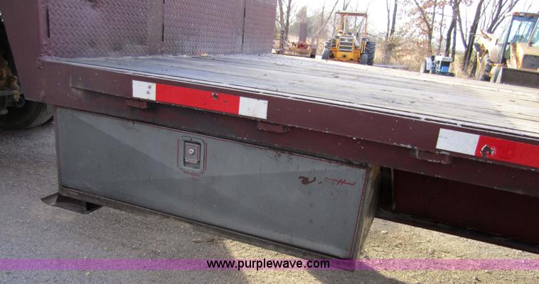 image for item 4336 1985 Trail King 2148-0000 53' spread axle, drop-deck trailer