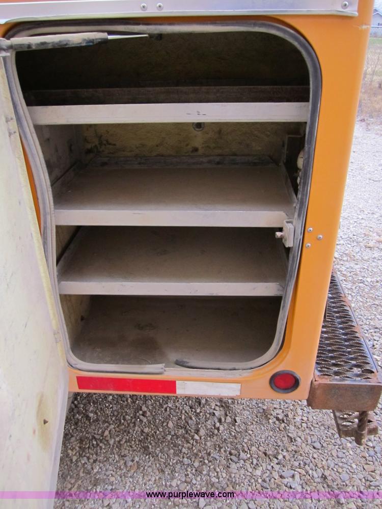 image for item 4341 2000 Chevrolet K3500 bucket truck