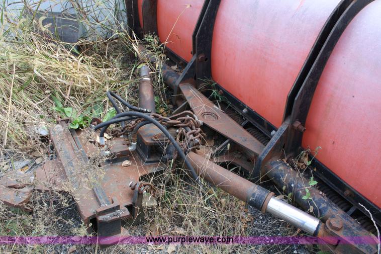 image for item 4824 1985 Ford LT8000 dump truck