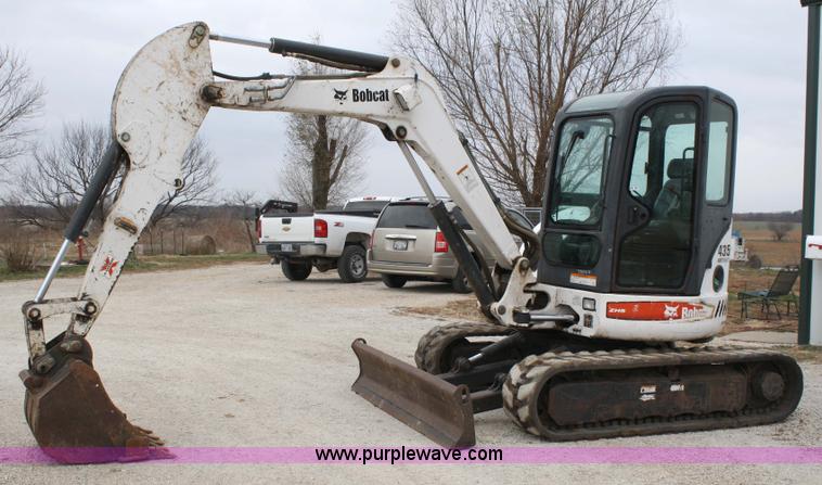 image for item 4848 2005 Bobcat 435ZHS Fasttrack compact excavator