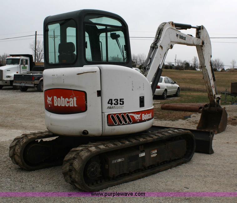 image for item 4848 2005 Bobcat 435ZHS Fasttrack compact excavator