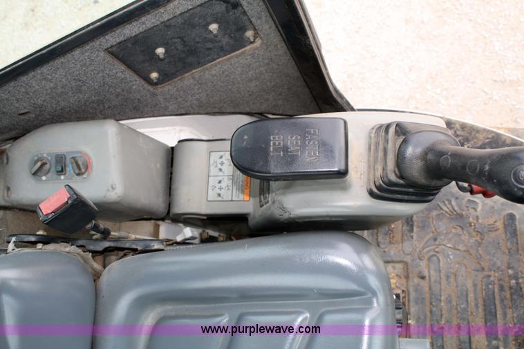 image for item 4848 2005 Bobcat 435ZHS Fasttrack compact excavator