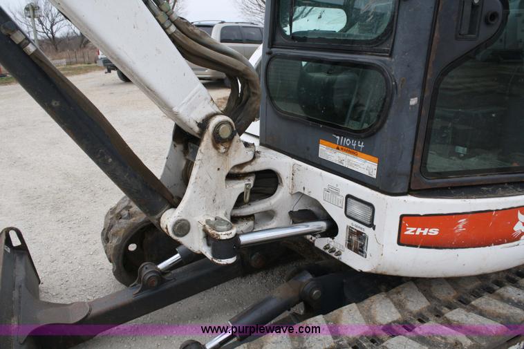 image for item 4848 2005 Bobcat 435ZHS Fasttrack compact excavator
