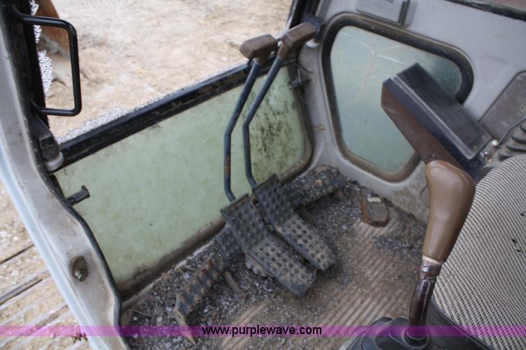 image for item 4854 1996 Hitachi EX270LC excavator