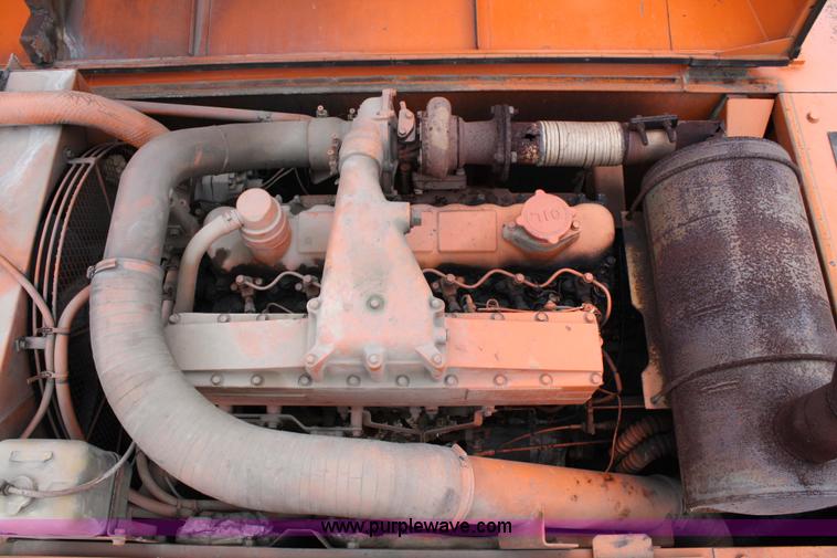 image for item 4854 1996 Hitachi EX270LC excavator