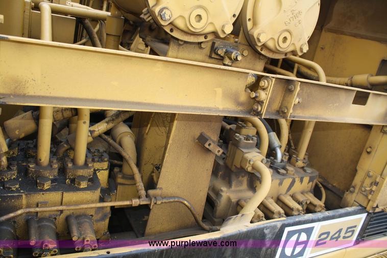 image for item 4859 1988 Caterpillar 245B excavator