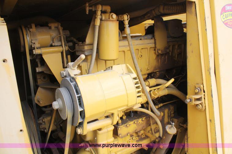 image for item 4859 1988 Caterpillar 245B excavator