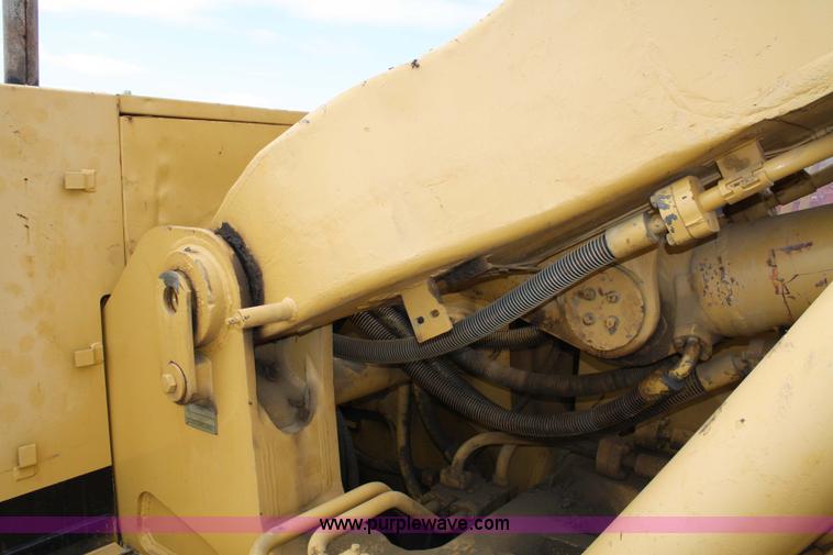 image for item 4859 1988 Caterpillar 245B excavator