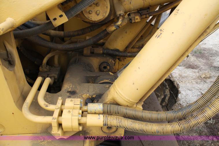 image for item 4859 1988 Caterpillar 245B excavator