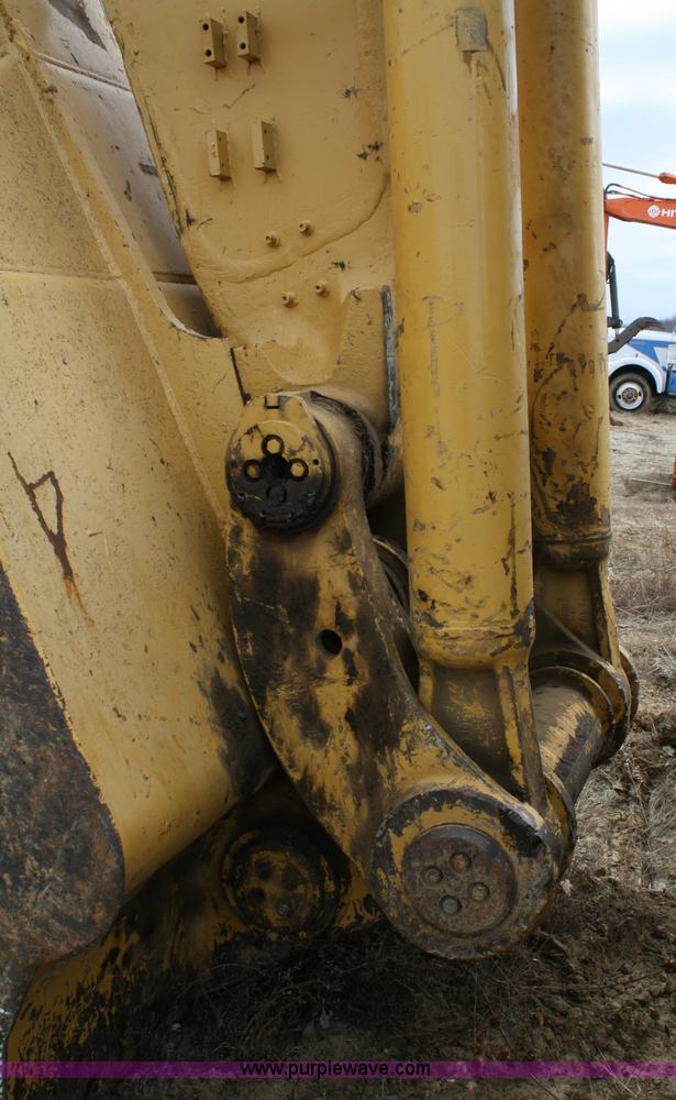 image for item 4859 1988 Caterpillar 245B excavator