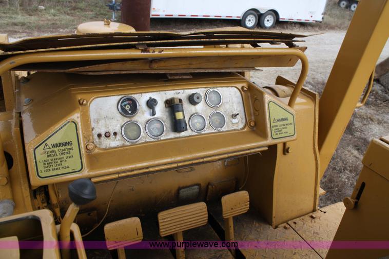 image for item 4860 1968 Caterpillar 955K crawler loader