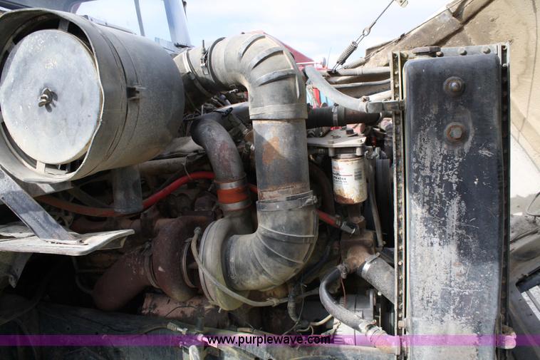 image for item 4862 1971 Ford 9000 dump truck