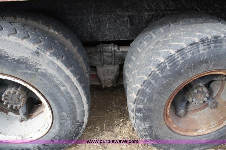 image for item 4862 1971 Ford 9000 dump truck