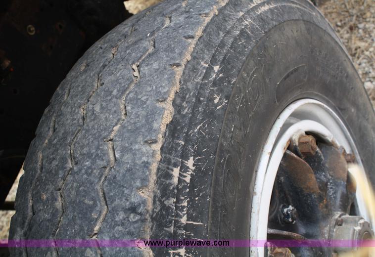 image for item 4862 1971 Ford 9000 dump truck