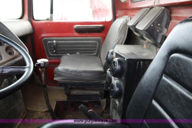 image for item 4863 1972 Ford 9000 dump truck