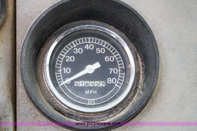 image for item 4863 1972 Ford 9000 dump truck