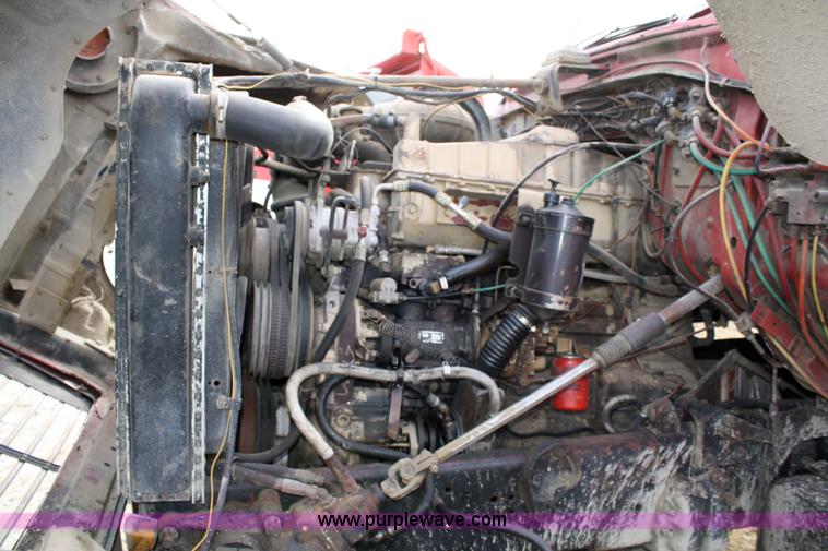 image for item 4863 1972 Ford 9000 dump truck