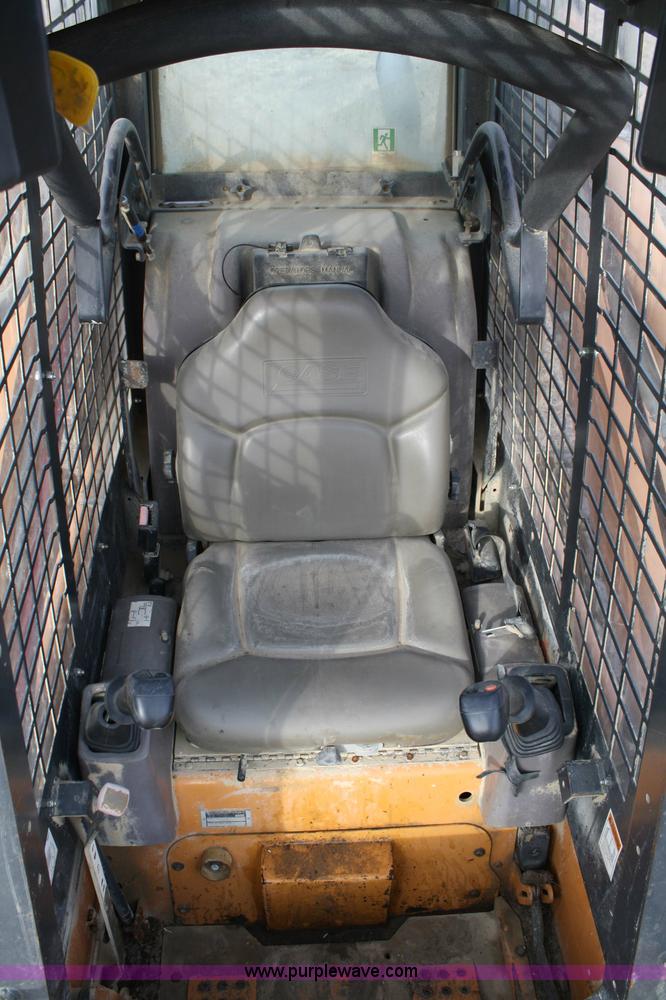 image for item 4887 2003 Case 90XT skid steer