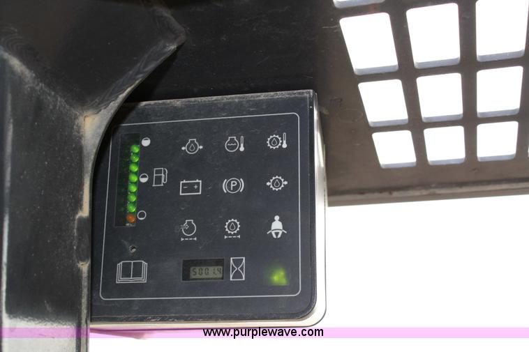 image for item 4887 2003 Case 90XT skid steer