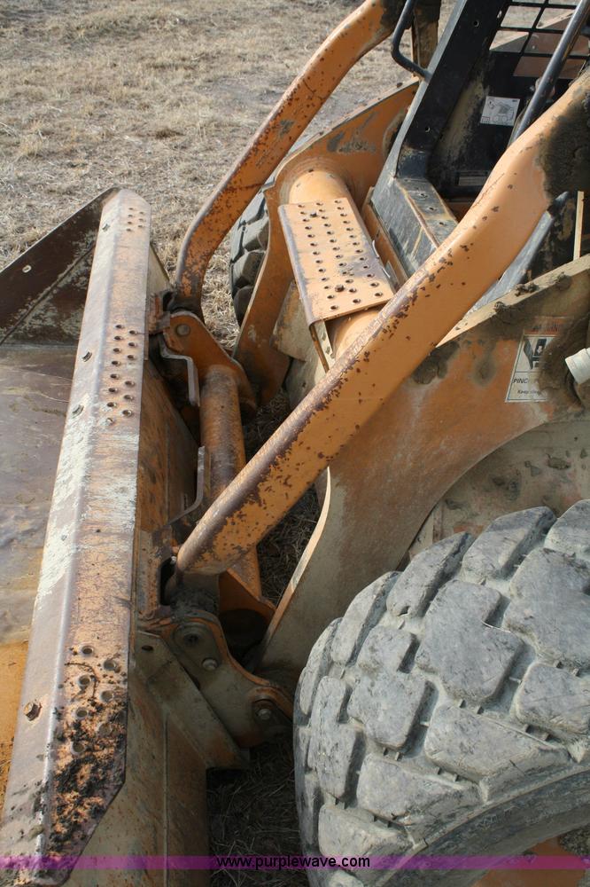 image for item 4887 2003 Case 90XT skid steer