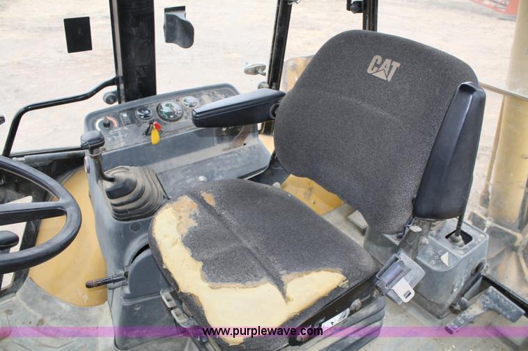 image for item 4890 1997 Caterpillar 416C backhoe loader
