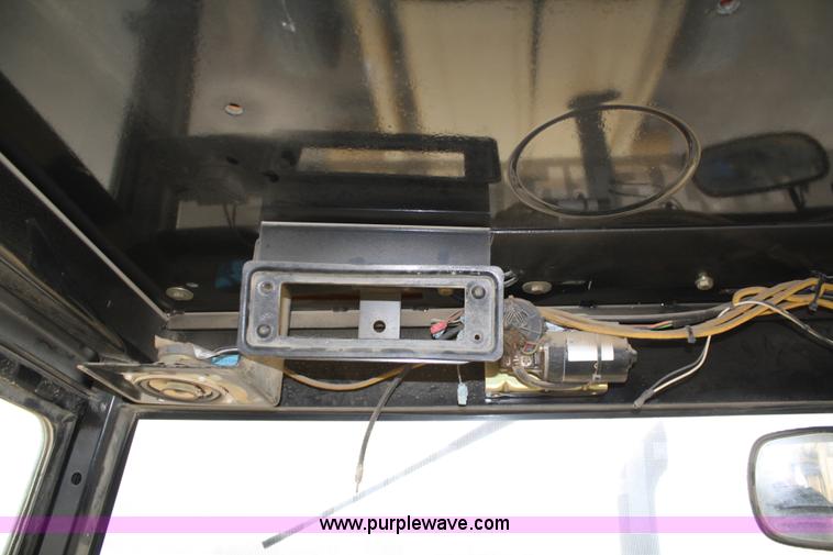 image for item 4890 1997 Caterpillar 416C backhoe loader