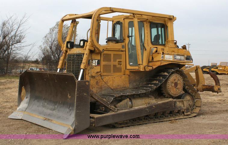 image for item 4905 1995 Caterpillar D6H XR dozer