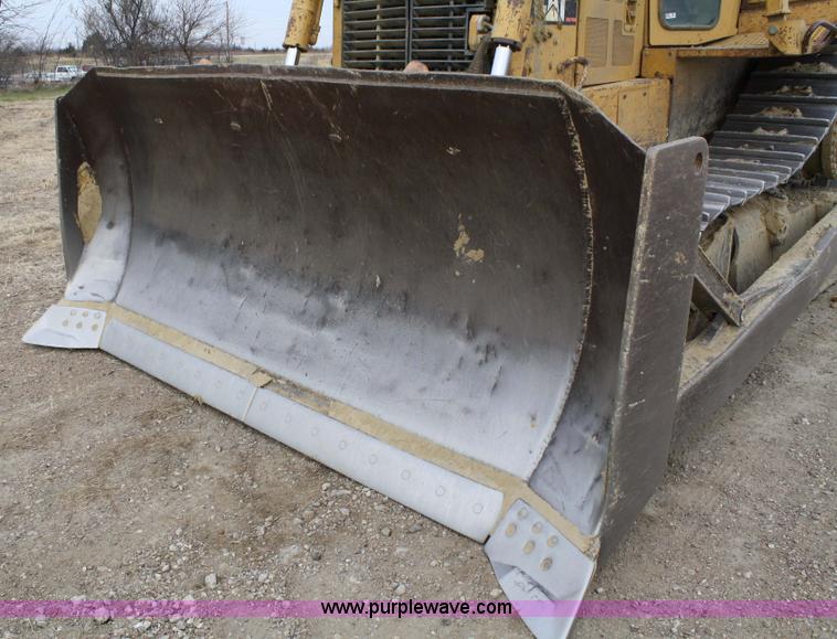 image for item 4905 1995 Caterpillar D6H XR dozer