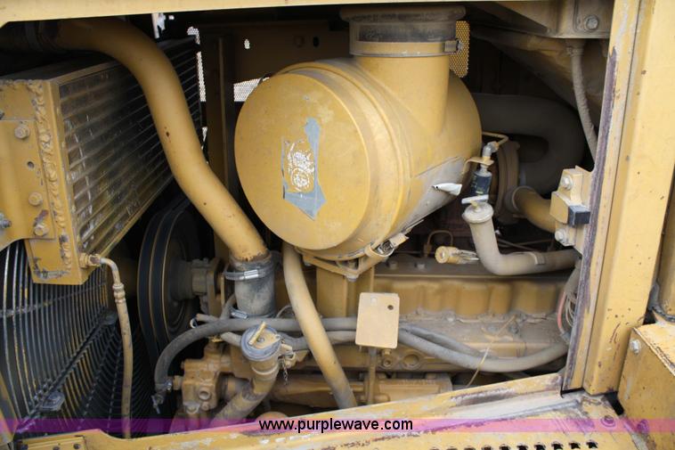image for item 4905 1995 Caterpillar D6H XR dozer