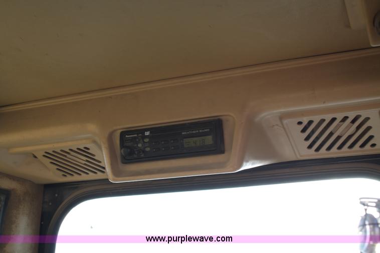 image for item 4906 2002 Caterpillar 330B hydraulic excavator