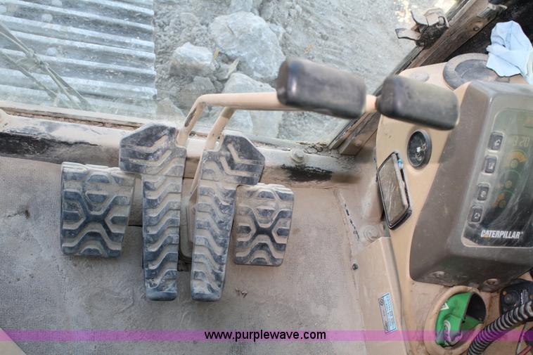 image for item 4906 2002 Caterpillar 330B hydraulic excavator